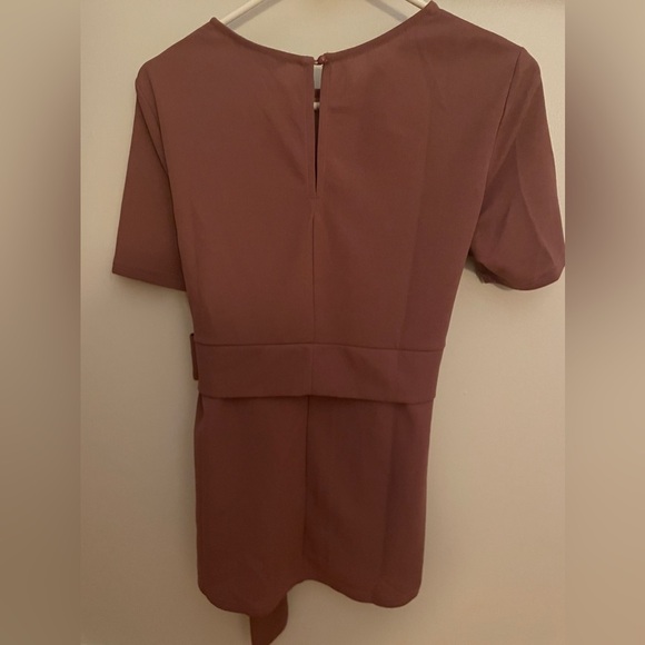 🌸 EUC 🌸Shein Beautiful Plum short sleeve blouse with tie at waist - size 6/M - Picture 5 of 11